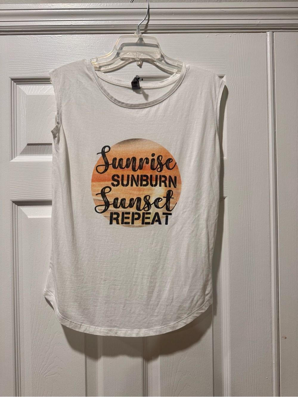 White Graphic Sunrise Tank Top - Casual Summer Muscle Tee